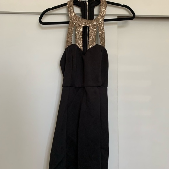 Tibi Black/Gold Metallic Sequin‎ Front Dress, Size Medium - Picture 2 of 6